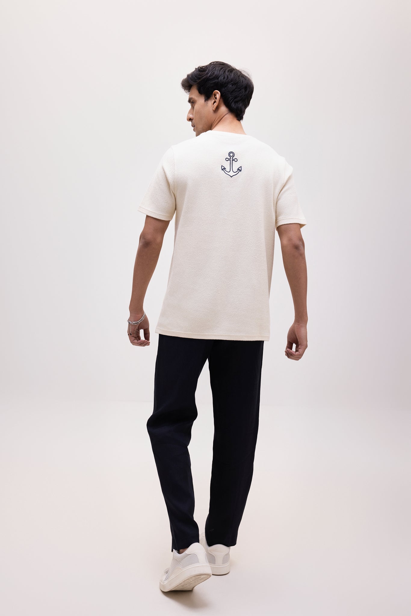 white-back4