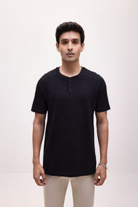 The Daily Stretch Henley - Black