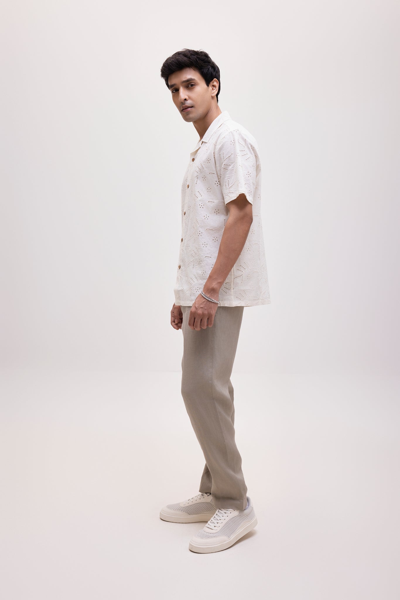 The Willow Camp Shirt - White