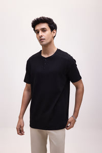 The Daily Stretch Henley - Black